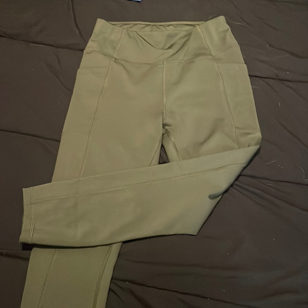 Army green cropped leggings